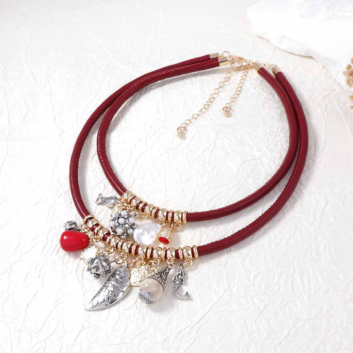 Chic Vintage-Inspired 2-Piece Alloy Faux Pearl Fish Geometric Pendant Necklace Set – Versatile Accessory for Casual and Commute Styles