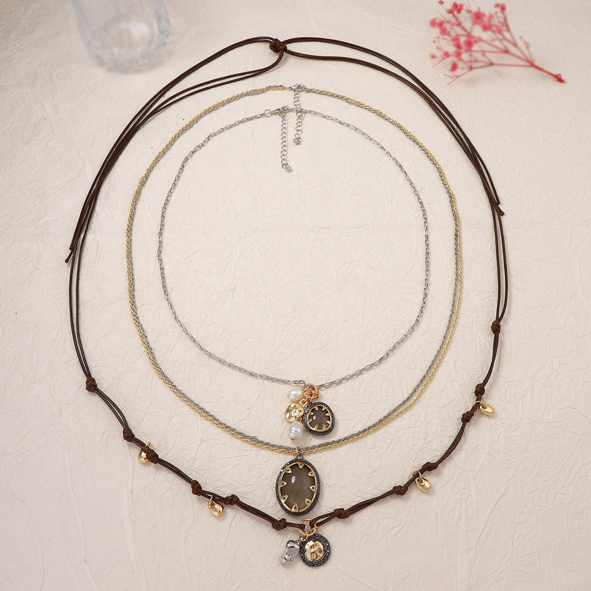 Chic Layered Alloy Pendant Necklace for Women - Vintage-Inspired, Versatile Jewelry for Casual and Dressy Occasions