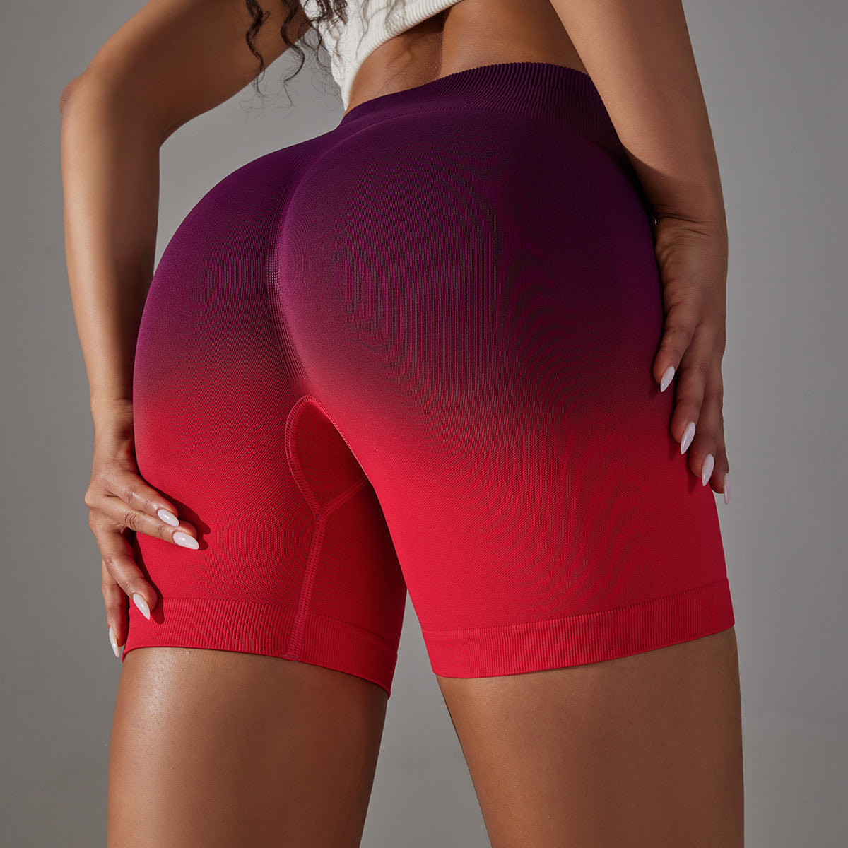 Seamless High Waisted Compression Shorts with High Stretch Gradient Peach Butt Lift Design for Yoga Gym and Everyday Wear