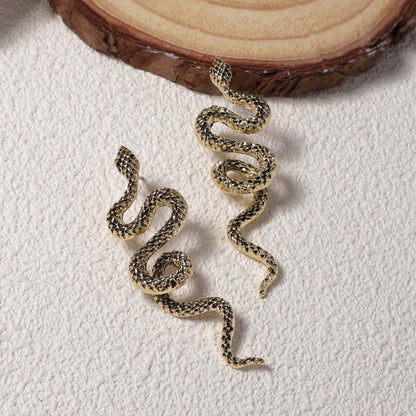 Chic Vintage-Inspired Alloy Snake Zodiac Ear Studs - Elegant, Versatile, and Perfect for Everyday Wear
