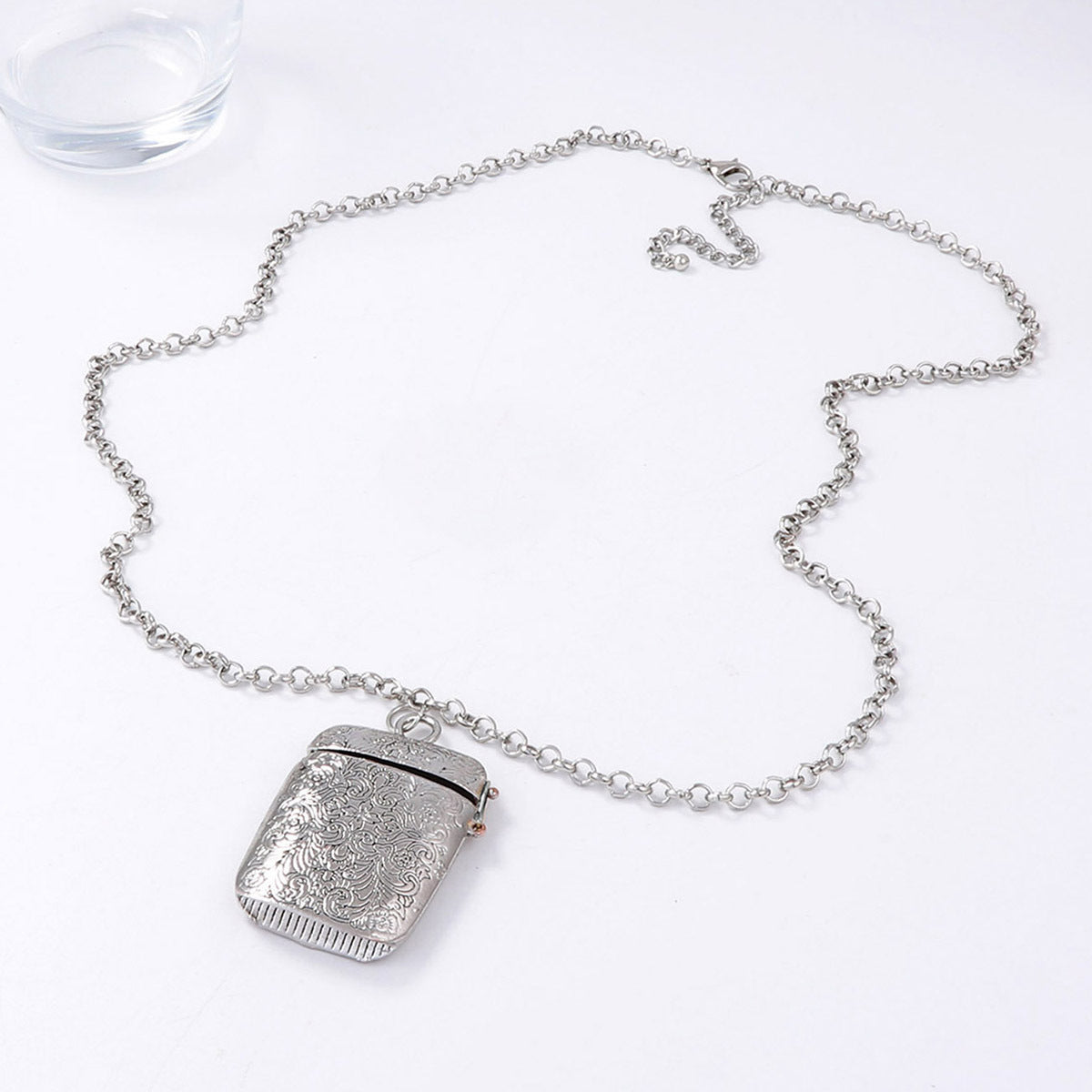 Elegant Minimalist Alloy Floral Pendant Box Chain Necklace – Versatile Casual Accessory for Effortless Style