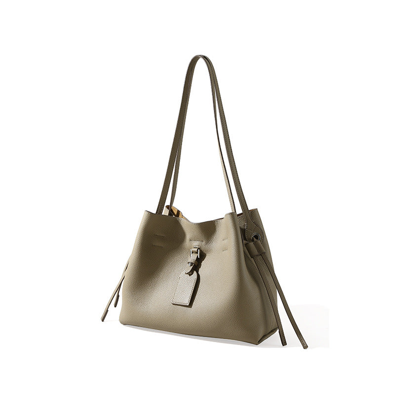 Luxury Genuine Leather Women's Fashionable Shoulder Bag Unique Design with Spacious Capacity and Elegant Mother Daughter Style