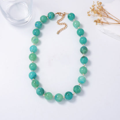 Chic and Fresh Minimalist Jade Green Beaded Necklace - Elegant Everyday Accessory for Women, Perfect for Work and Casual Outfits