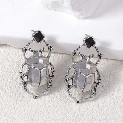 Stylish Vintage-Inspired Bold Alloy Beetle Earrings for Everyday Wear – Perfect for Commuting and Adding a Touch of Unique Charm to Any Outfit