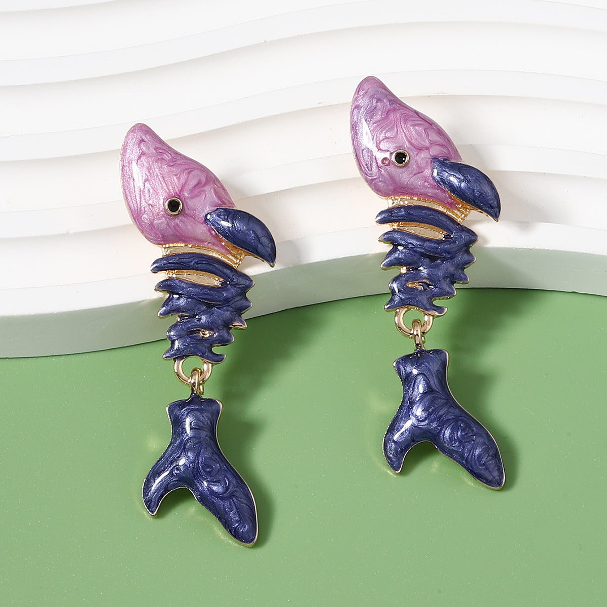 Trendy Fresh Vacation Vibe Shark-Inspired Alloy Droplet Earrings - Unique Animal Design for Creative Fashion Lovers