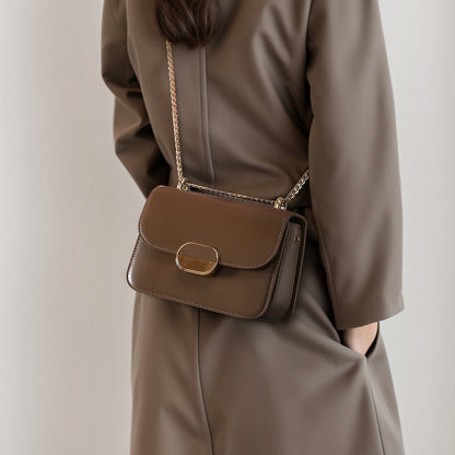 Chic Women's Fashionable One Shoulder Small Square Bag Leather Crossbody Envelope Purse with Luxe Appeal