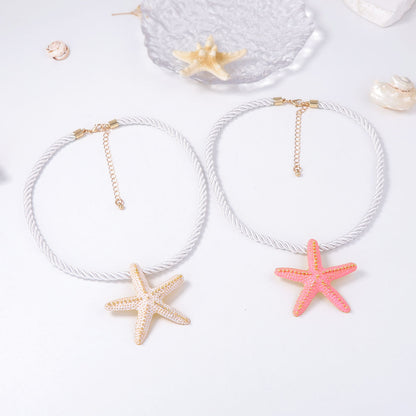 Stylish Ocean-Inspired Starfish Pendant Necklace for Women - Minimalist Resin and Alloy Casual Jewelry for Any Occasion