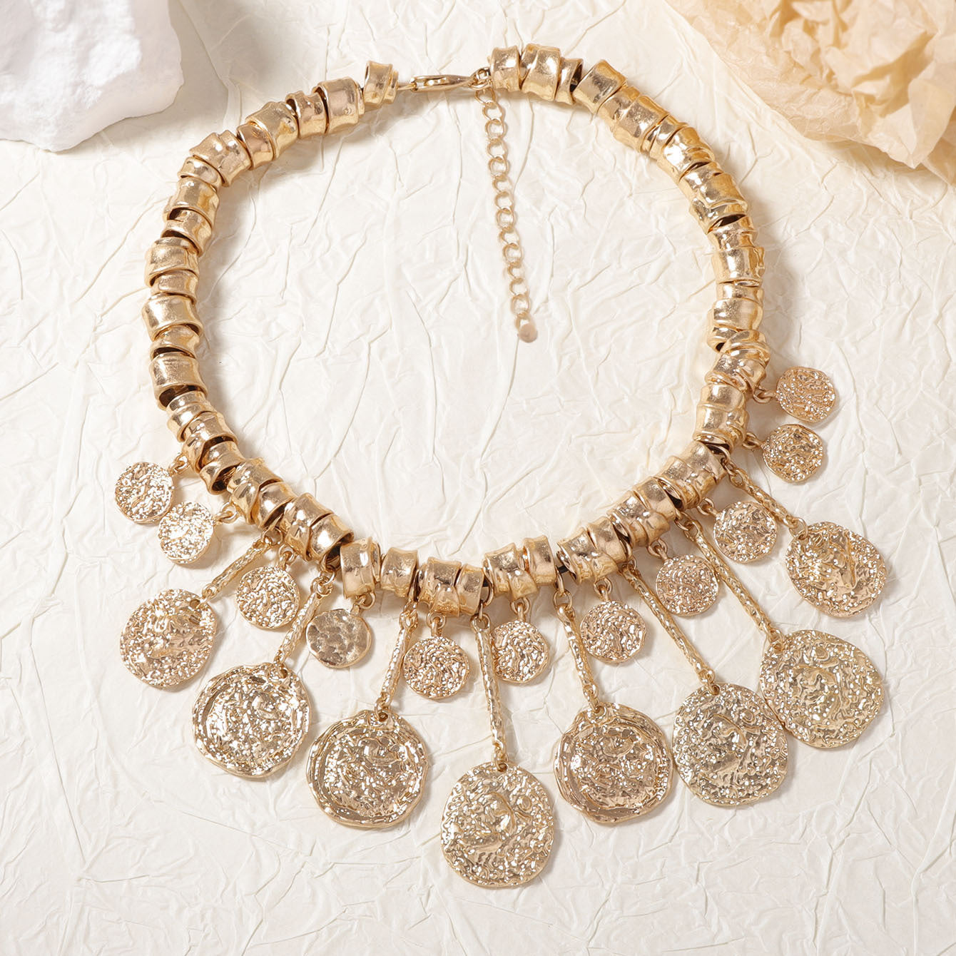 Vintage-Inspired Unique Creative Design Irregular Geometric Tassel Pendant Necklace for Women – Eye-Catching Alloy Jewelry Perfect for Any Occasion