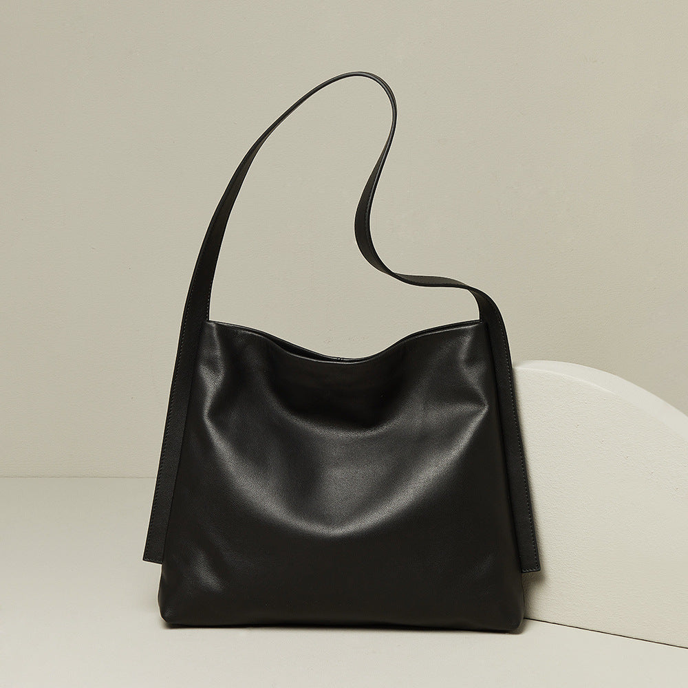 Chic Korean Inspired Oversized Tote Bag in Grain Leather Spacious Dual Purpose Design for Commuting and Everyday Use