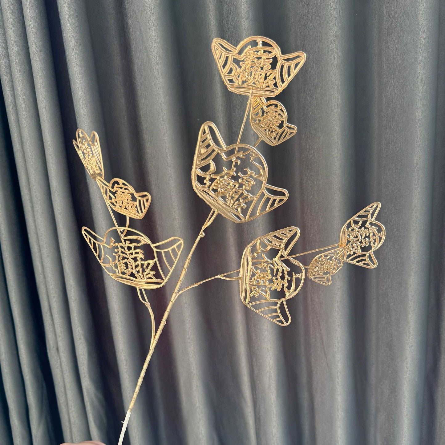 Stunning Gold Floral Arrangement with Ginkgo Leaves, Eucalyptus, and Red Berries - Perfect for New Year Celebrations and Elegant Wedding Decorations