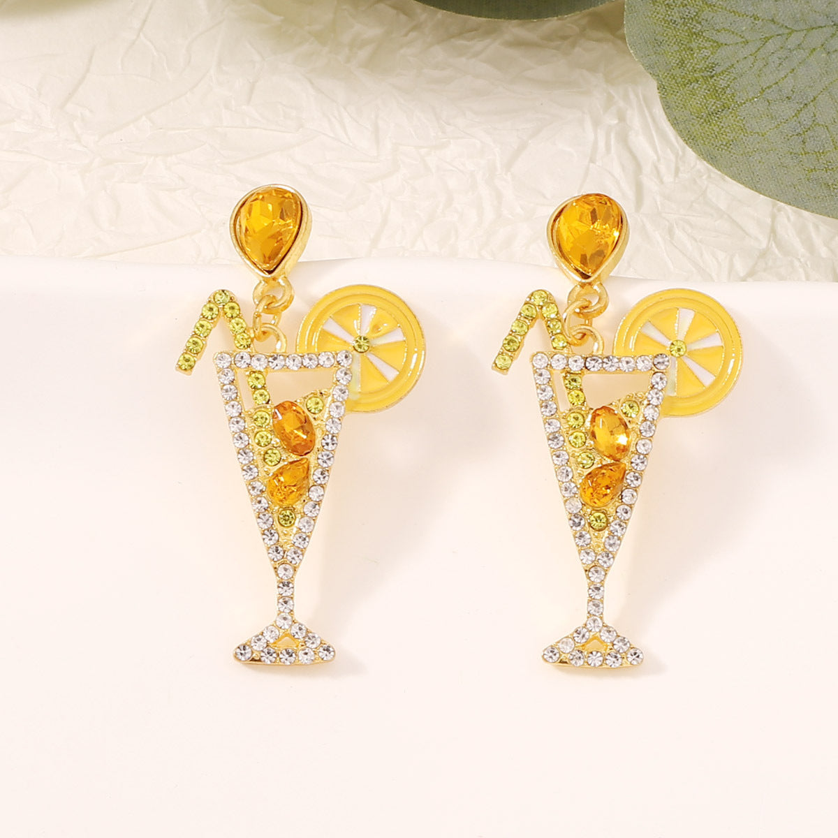 Creative Juice Cup Cocktail Earrings – Unique Bottle-Shaped Accessories Perfect for Girls, Fun and Whimsical Drink-Inspired Jewelry