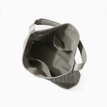 Handcrafted Large Capacity Leather Shoulder Bag for Women Crossbody Tote for Fall Winter