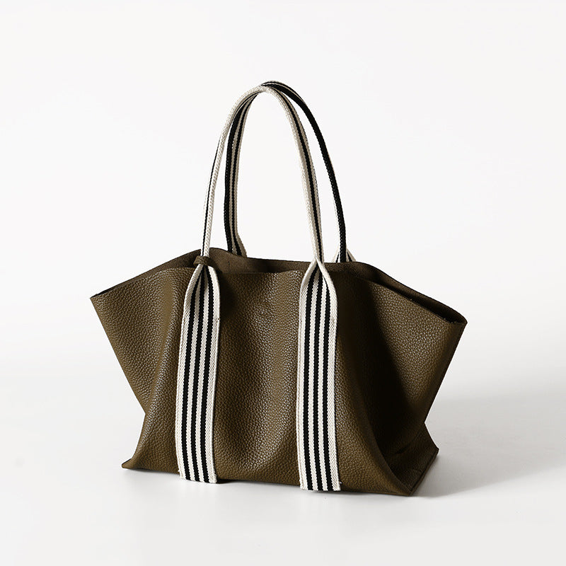 Durable Grain Leather Tote Bag Spacious Vintage Inspired Shoulder Bag for Daily Use