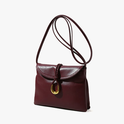 Elegant Leather Saddle Crossbody Bag for Women Versatile Genuine Lambskin Shoulder Purse with Chic Design for Any Occasion