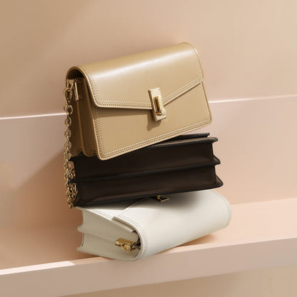 Chic Korean Genuine Leather Women's Crossbody Bag Chain Strap Shoulder Bag for a Sophisticated Look Minimalist Envelope Design for Commuting Everyday Use