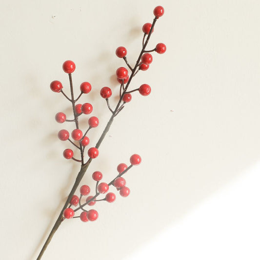 Lifelike Wedding Decor Artificial Red Winterberry & Holly Berries - Perfect for Christmas and Festive Celebrations - MW36893