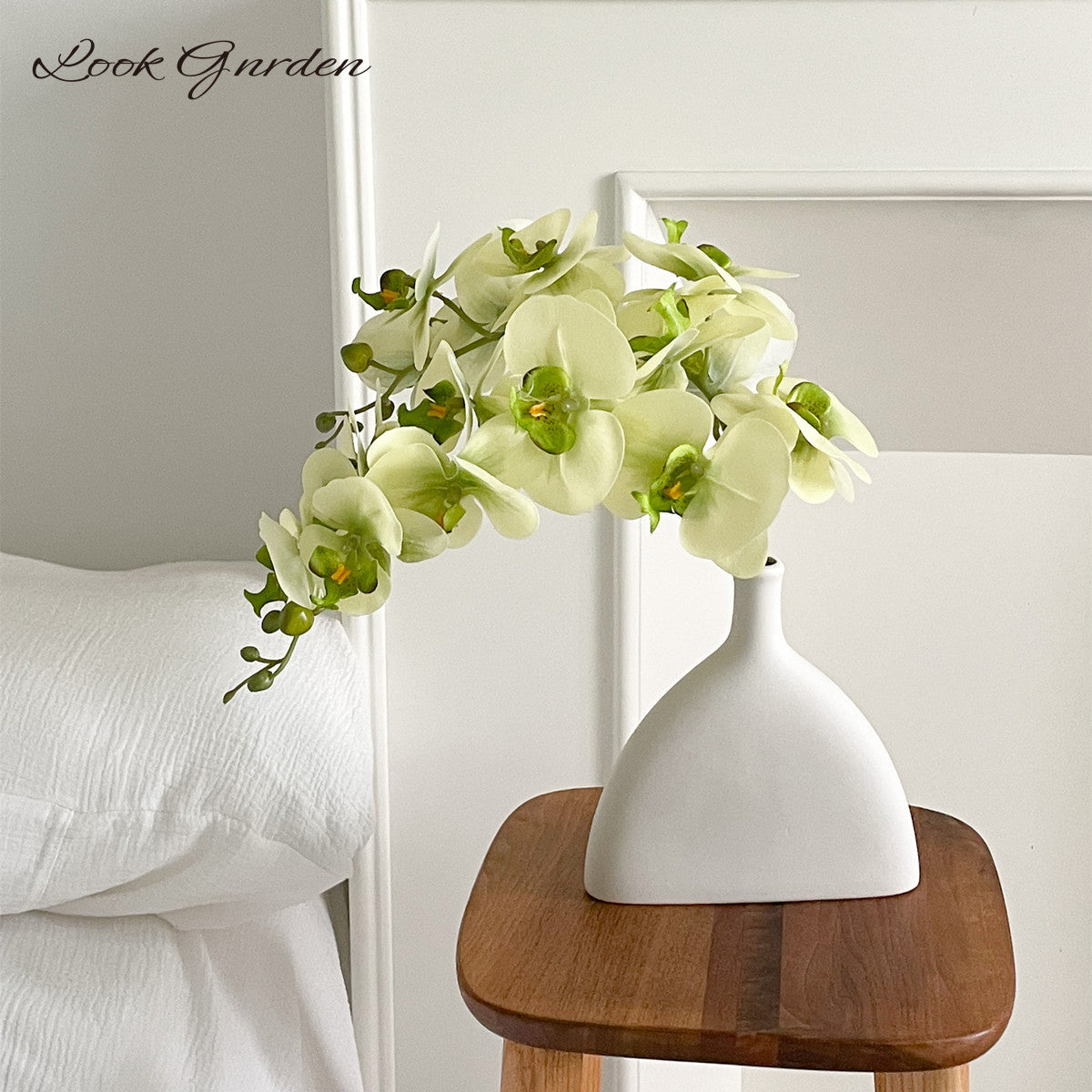 Realistic Touch 7-Head Green Orchid Artificial Flower - Stunning Faux Phalaenopsis for Home Decor and Weddings