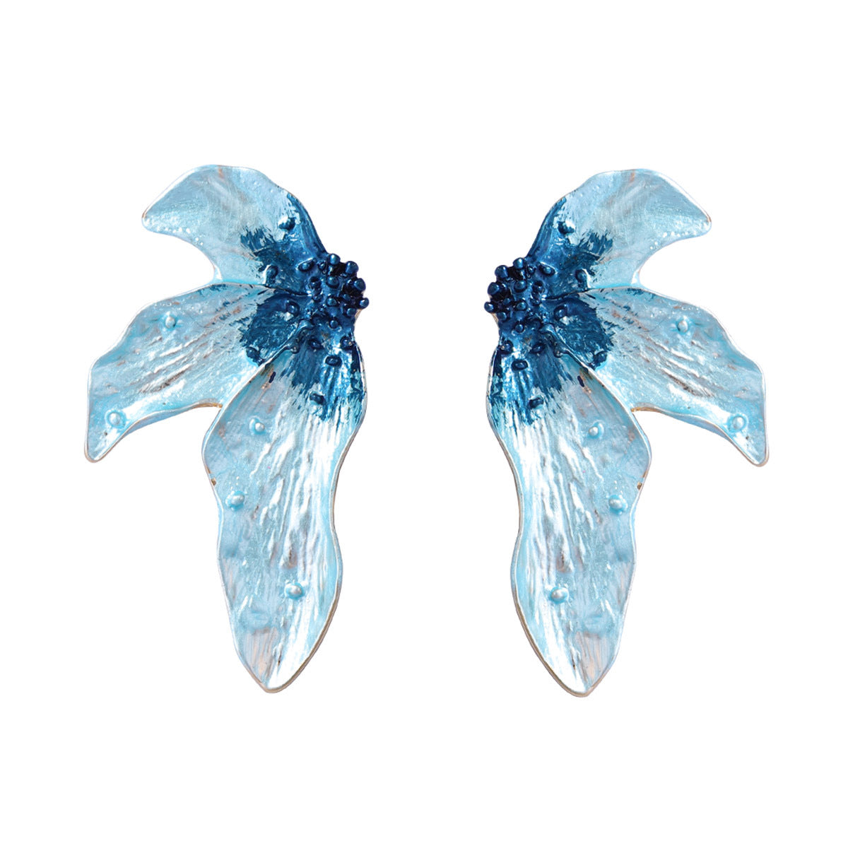 Elegant and Minimalist Alloy Leaf Earrings – Luxurious Yet Affordable Fashion Statement for Women – Versatile, Lightweight, and Trendy Design Perfect for Any Occasion
