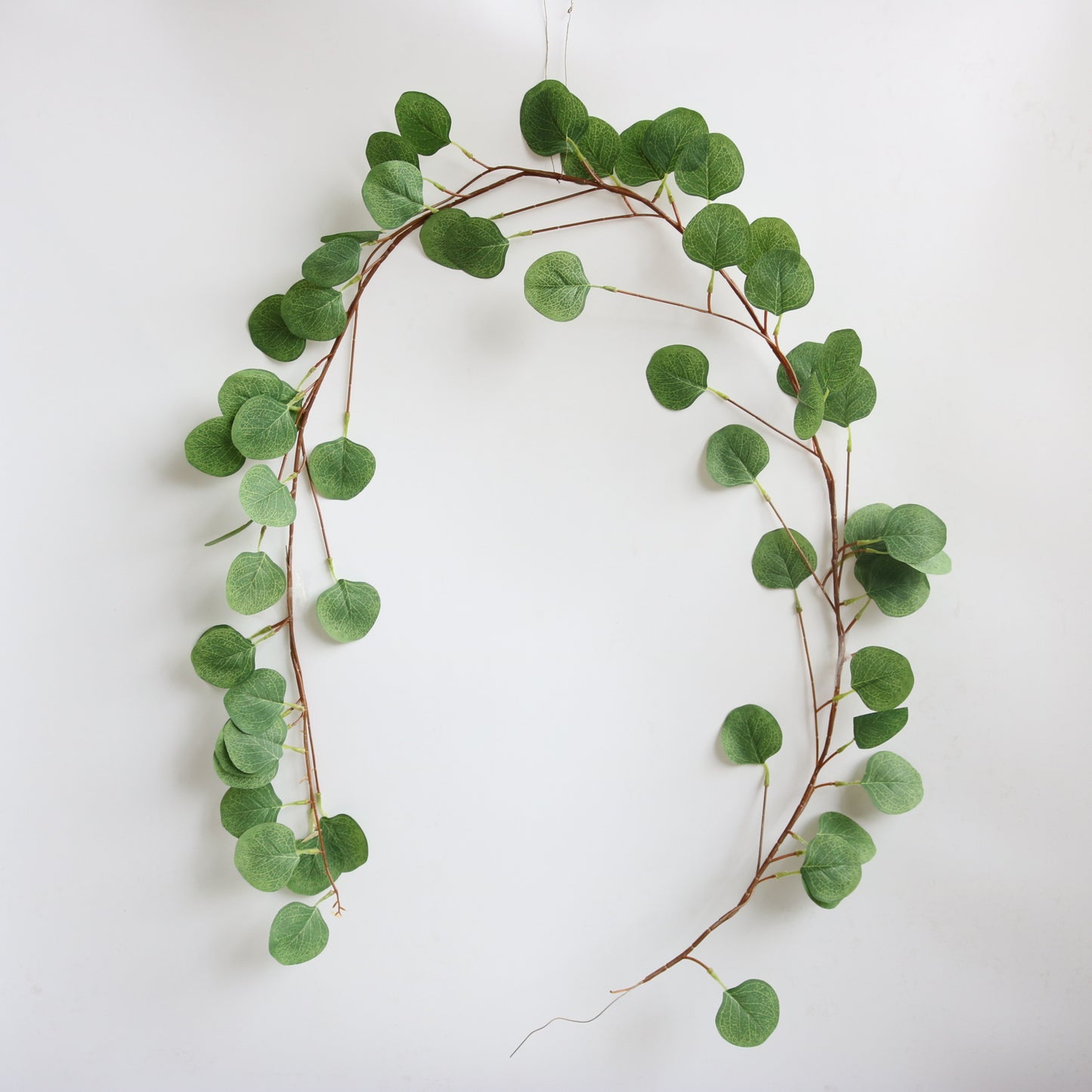 Realistic Willow Vine for Woodland-Themed Baby Birthday Decorations, Wedding Celebrations, and Home Décor - Featuring Eucalyptus and Gum Leaves