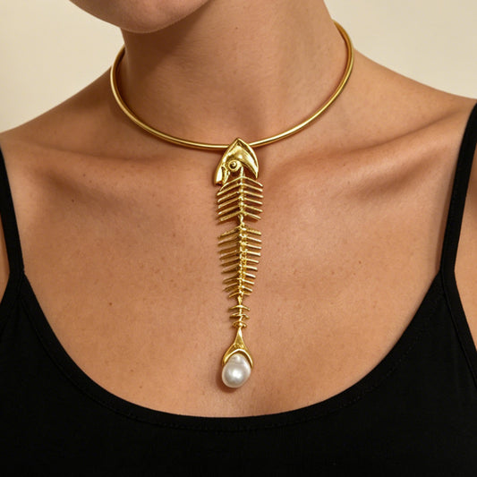 Trendy Minimalist Fishbone Pendant Choker for Women - Unique, Bold, and Fashion-Forward Design