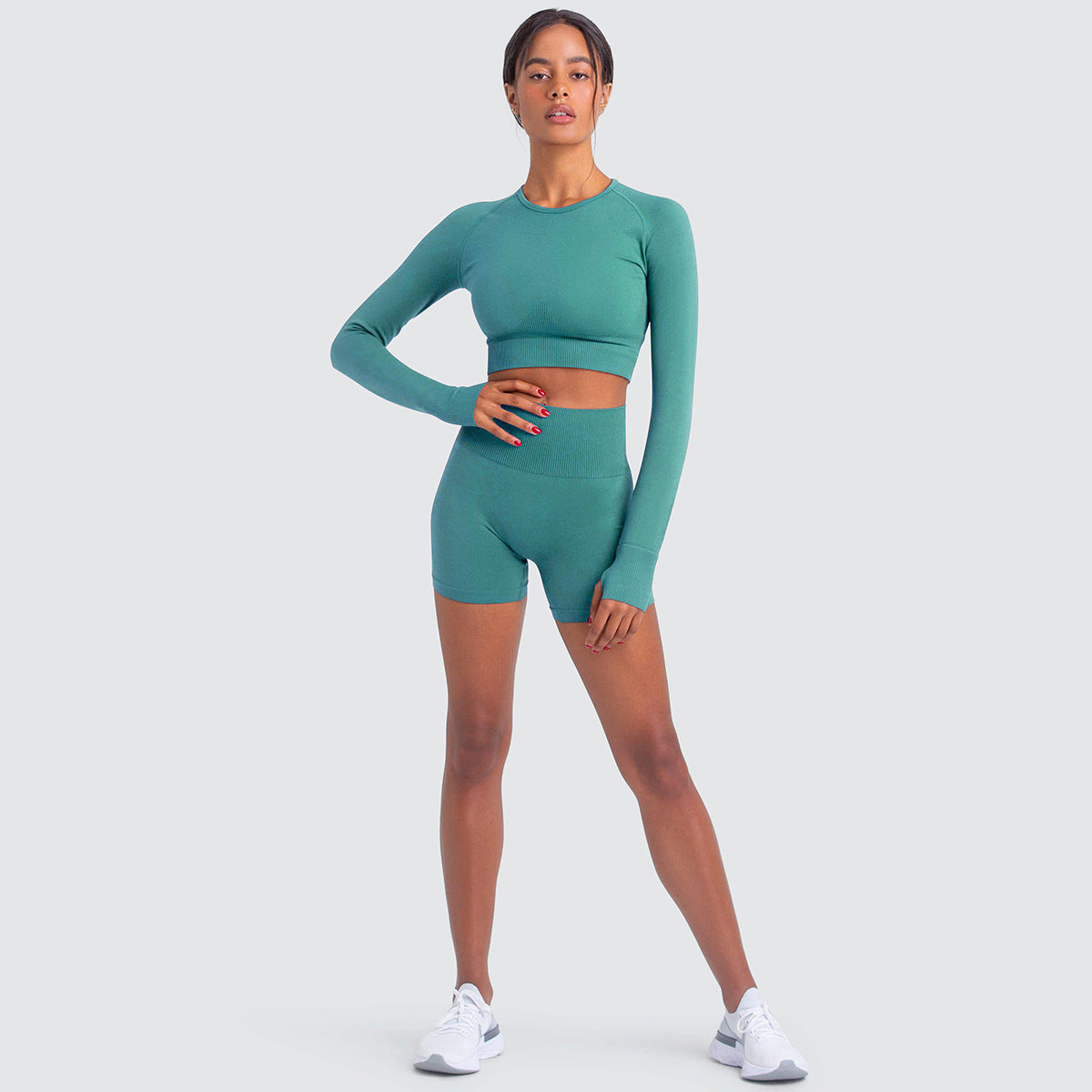 Seamless Knitted Stretch Yoga Set for Women Long Sleeve Tight Fitting High Waist Shorts Quick Dry Comfortable Activewear for Fitness and Gym Workouts