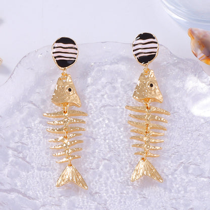 Unique Vintage-Inspired Alloy Drip Oil Fishbone Earrings - Perfect for Ocean Getaways and Relaxing Vacations