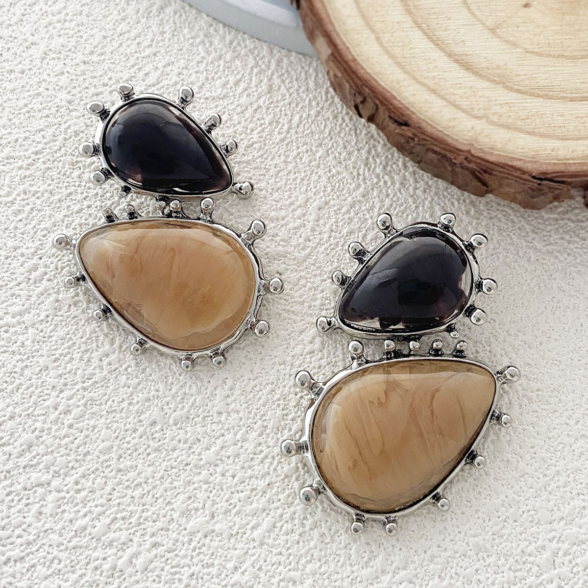 Baroque-Inspired Vintage Geometric Resin Gemstone Drop Earrings for Women - Perfect for Parties and Special Occasions