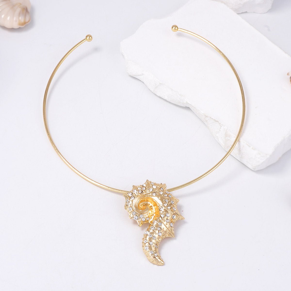 Chic Ocean-Inspired Pendant Necklace with Alloy and Zircon Stone - Minimalist Luxury Shell Design for Effortless Beachside Charm