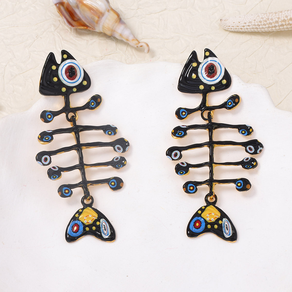 Stylish and Trendy Beach-Inspired Alloy Fishbone Earrings with Unique Oceanic Print for Women - Exaggerated Black Fishbone Design for a Distinctive Look
