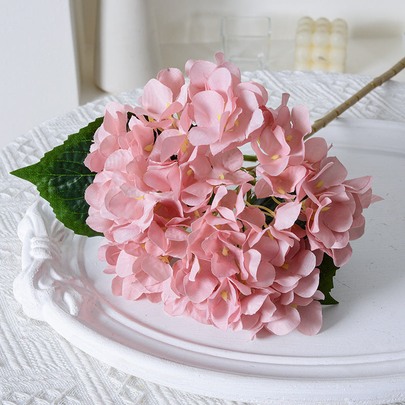 Lifelike Hydrangea Silk Flowers - Soft to the Touch, Moisture-Resistant, Perfect for Wedding Decor and Home Accents - Elegant Faux Floral Arrangement for Living Room Centerpieces