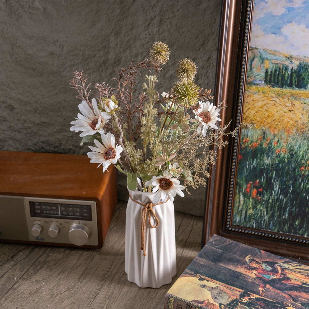 Stunning Faux Shasta Daisy Fern Leaf Bouquet - Elegant Home Décor Wall Hanging Flower Arrangement - Perfect for Any Space