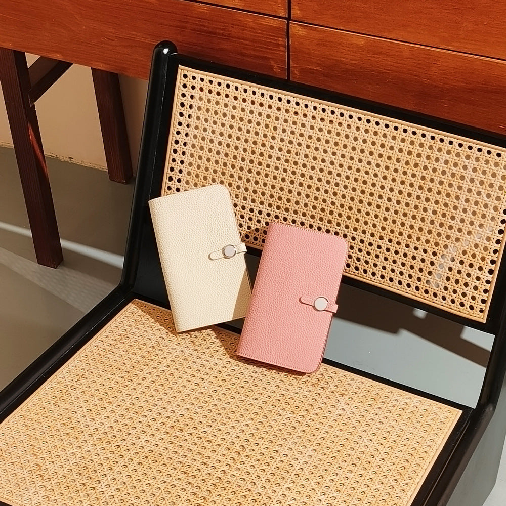 Leather Envelope Crossbody Bag for Women High End Genuine Cowhide Small Shoulder Bag with Chic Design and Versatile Use