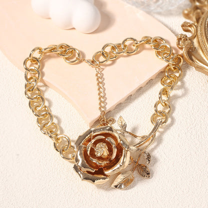 Creative 3D Exaggerated Alloy Rose Pendant Necklace - Unique, Minimalist, and Versatile Design for Every Occasion
