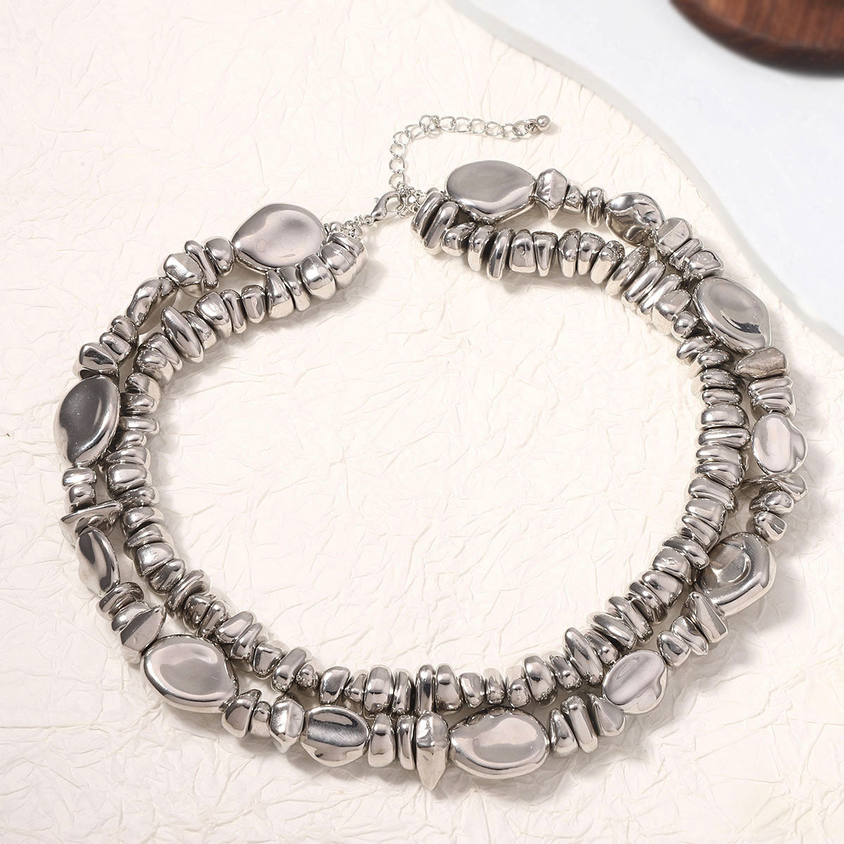 Chic Minimalist Statement Double-Layered Geometric Silver-Plated Necklace – Unique and Elegant Design for Exquisite Layering