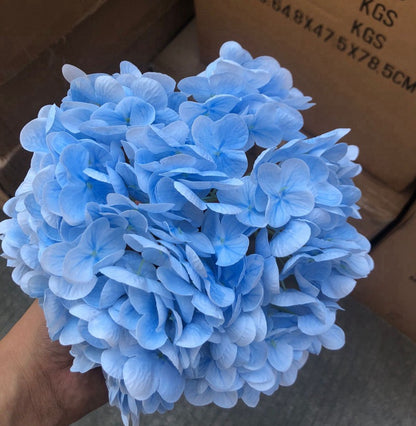 Lifelike 3D Touch Hydrating Faux Hydrangea Flowers - Perfect for Hotel Decor, Wedding Arrangements, and Event Styling