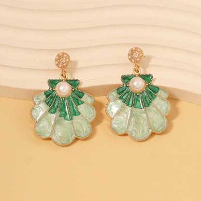 Chic  French-Inspired  Quality Shell-Shaped Pearl Drop Earrings for Women - Elegant Alloy Design with Unique Personality
