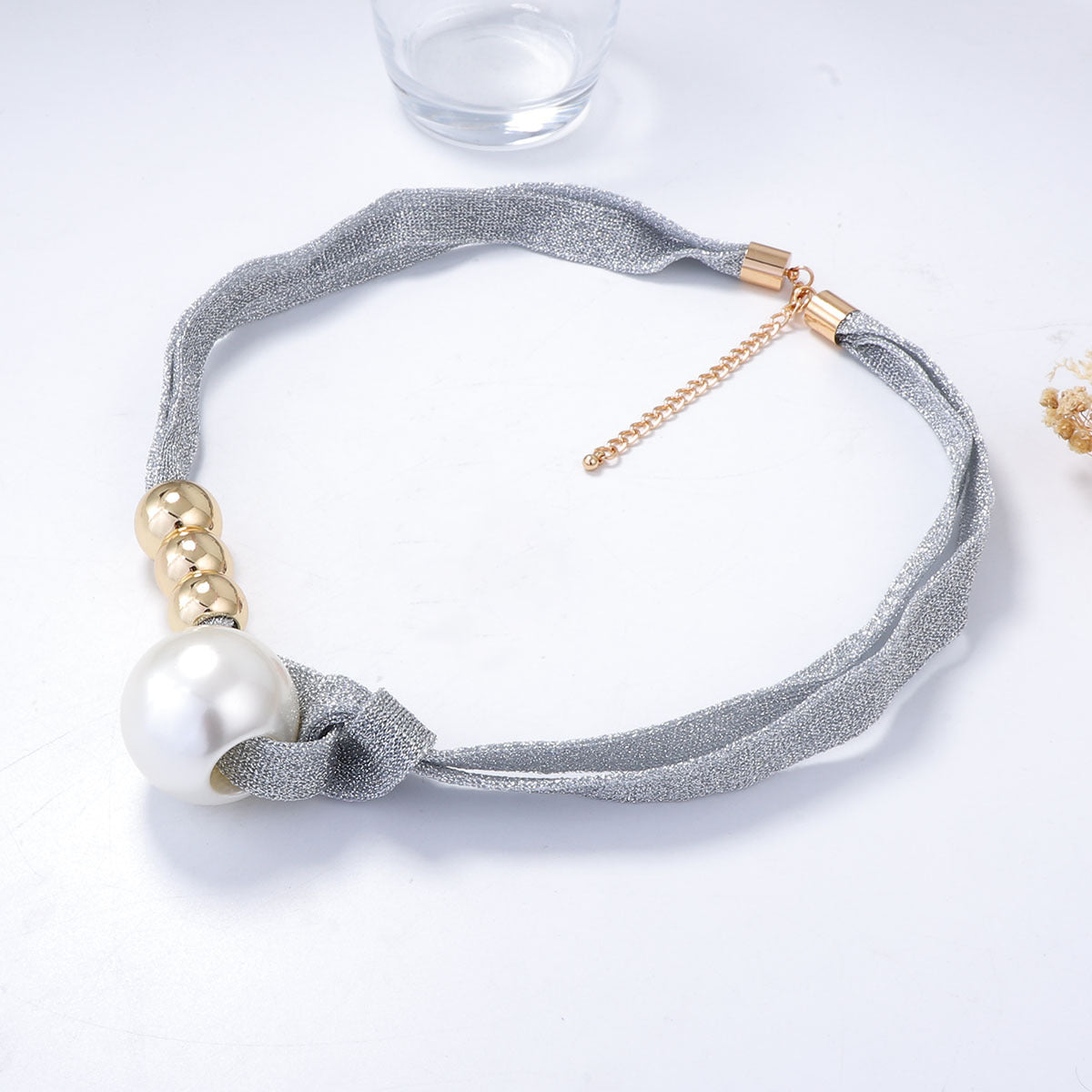 Elegant High-End Pearl Pendant Necklace with Sheer Gray Tulle - Luxurious Chic Design for Women