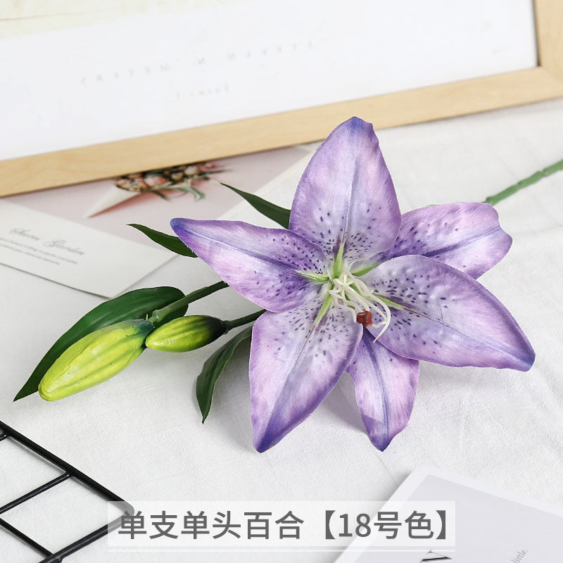 Luxurious Single-Stem Artificial Silk Lily for Wedding Decorations and Home Decor – Exquisite Pre-Made Floral Arrangement for a Touch of Elegance