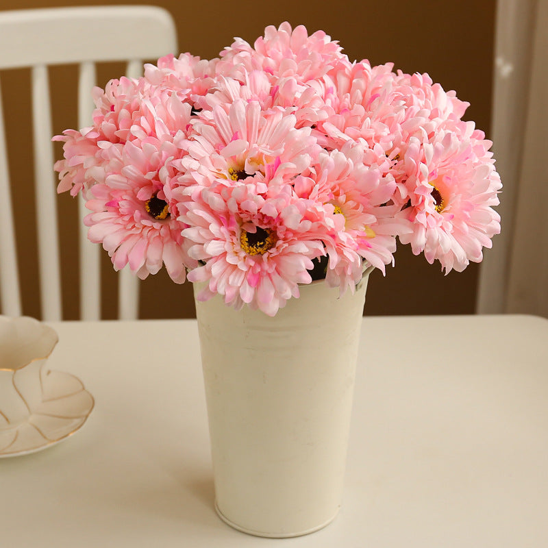 Realistic African Daisy Short-Stemmed Decorative Faux Flowers - Perfect for Home Decor, Farmhouse Style, and Year-Round Blooming Beauty