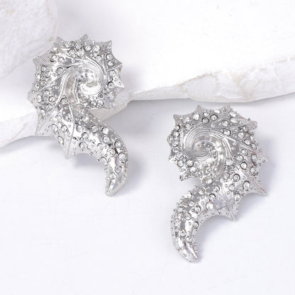 Exquisite Ocean-Inspired Luxury Statement Pearl Shell Alloy Earrings with Sparkling Zircon Stones for Unique Style