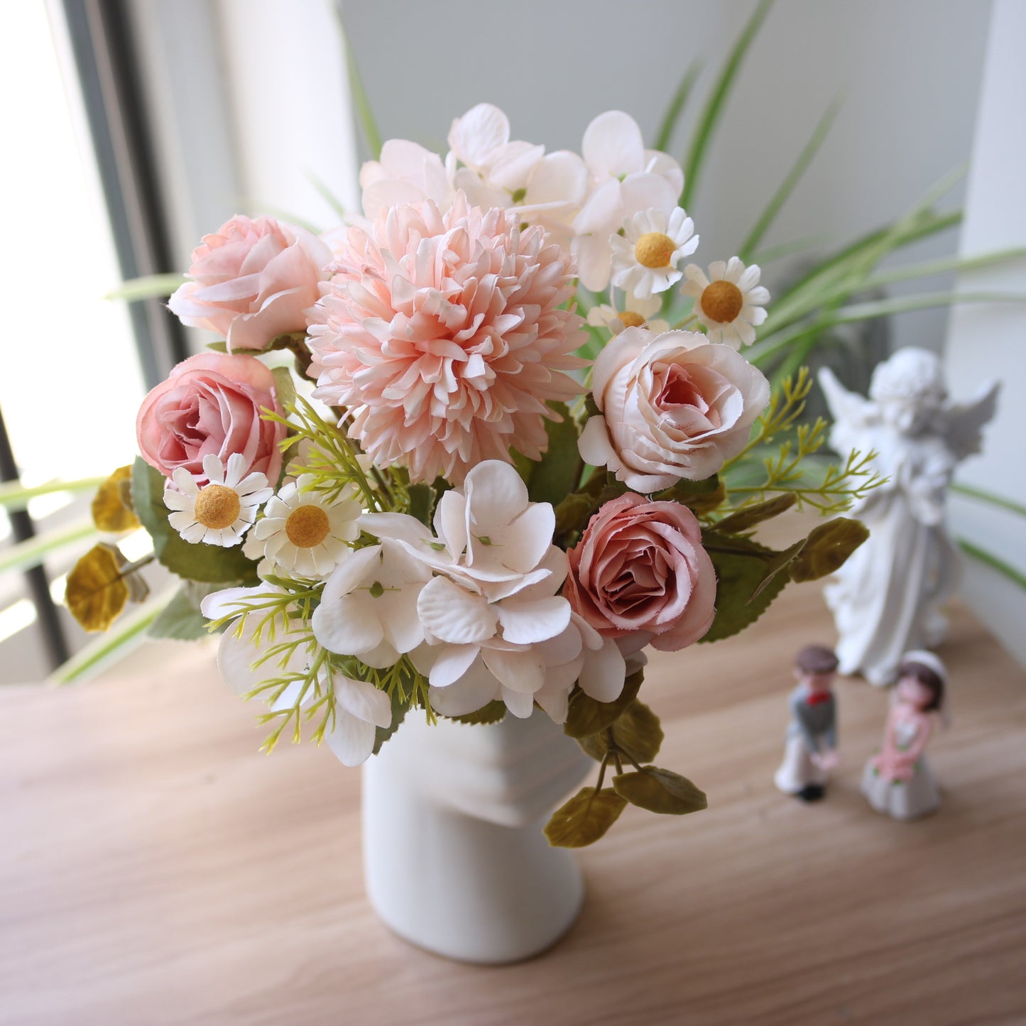 Autumn-Inspired Artificial Daisy and Onion Ball Rose Hydrangea Silk Flowers - Perfect for Home Décor, Weddings, and Photography Props