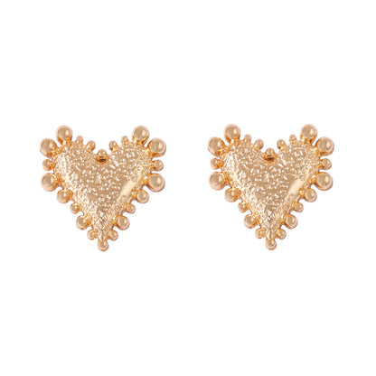 Chic Minimalist Alloy Hammered Heart-Shaped Stud Earrings with Round Bead Accents – Timeless Everyday Jewelry for Any Occasion