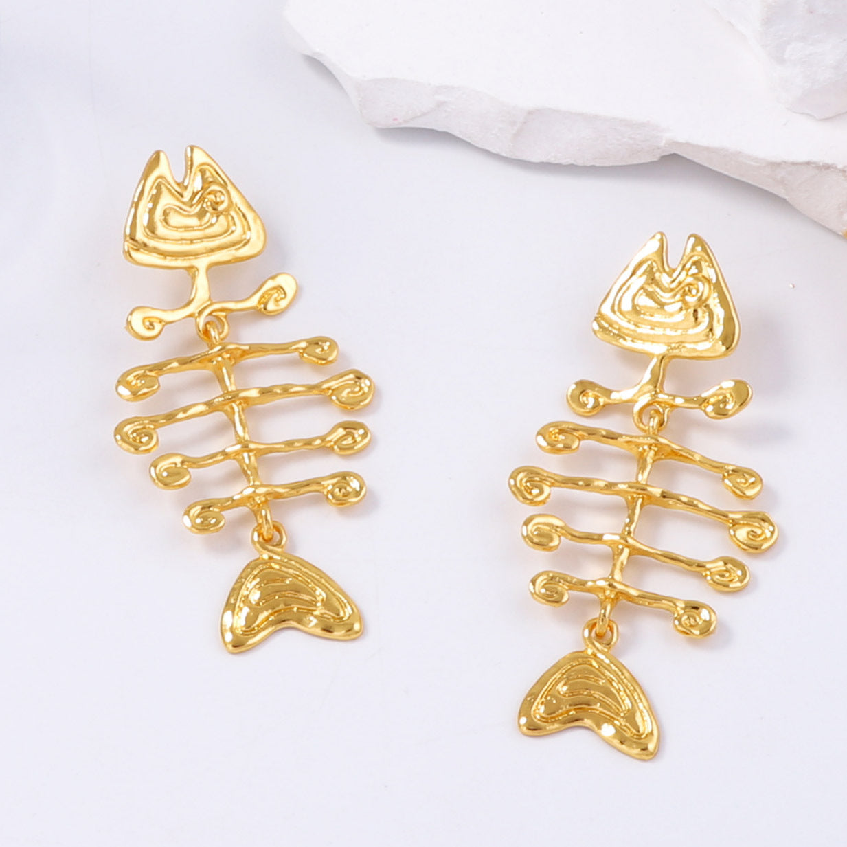 Chic Coastal Vibe Vintage Alloy Fishbone Dangle Earrings - Lightweight, Versatile, and Perfect for Everyday Wear