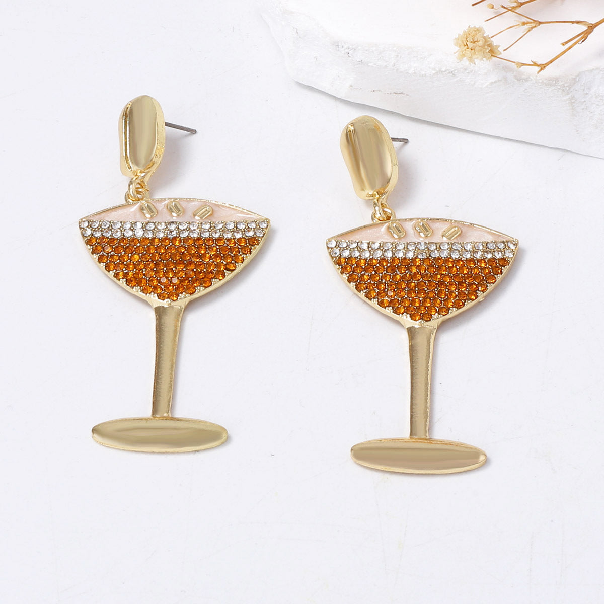 Elegant Lightweight Luxury: Unique Alloy Zirconia Wine Bottle and Glass Set with Stylish Women's Earrings
