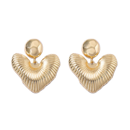 Chic Heart-Shaped Dangle Earrings for Women – Effortlessly Elegant and Versatile Casual-Commuter Jewelry for A Touch of Luxe