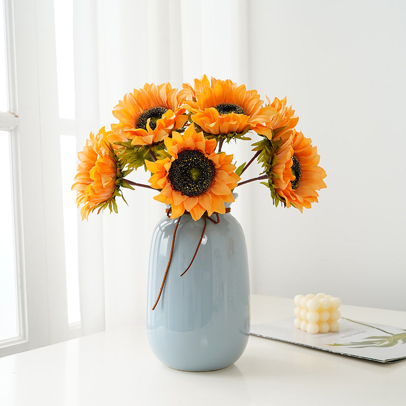 Lifelike Sunflower Silk Flower Bouquet for Stunning Home Decor and Photography Props - Perfect for Living Room Arrangements and Handheld Displays