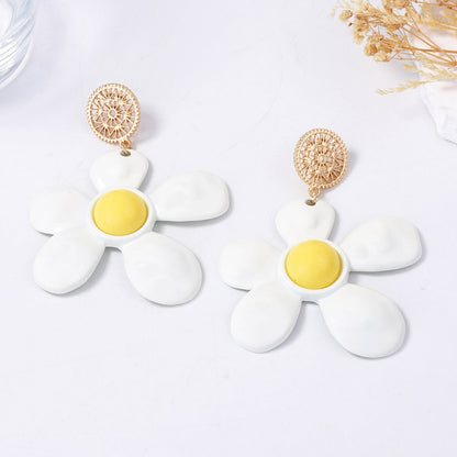 Elegant Oversized Floral Alloy Drop Earrings - Simple, Fresh, and Sweet Design for Versatile Sophistication