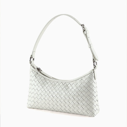 Handcrafted Vintage Sheepskin Woven Handbag for Women Luxurious Genuine Leather Tote for Winter Fashion Trends