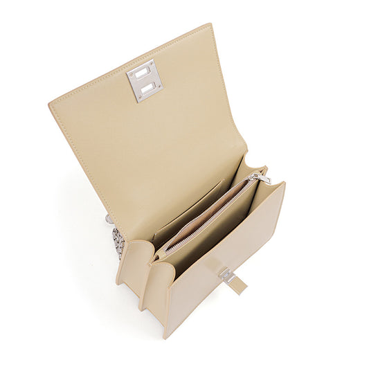 Chic Minimalist Leather Shoulder Bag with Chain Strap High End Vintage Style Accordion Crossbody Bag for Fashion Forward Women