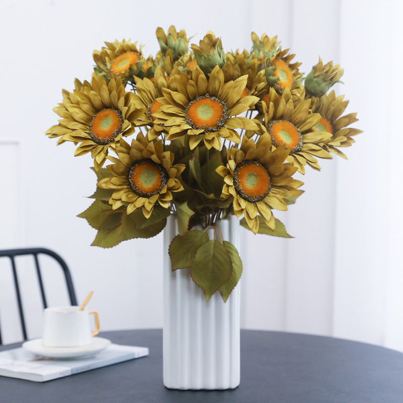 Vibrant Autumn-Inspired 13-Piece Artificial Sunflower Bouquet for Weddings and Home Decor – Stunning Faux Floral Arrangement Perfect for Hotels and Celebrations